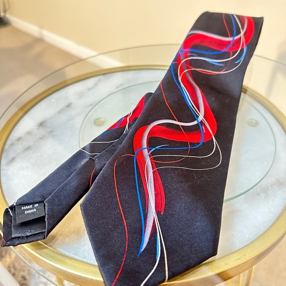 J. Garcia Collection Fifty-Two “Courtyard Performance” Silk Tie - Picture 5 of 5